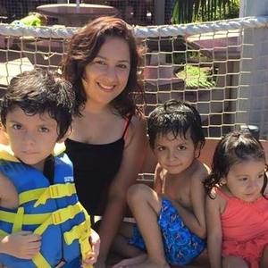 Meet your Posher, Marili